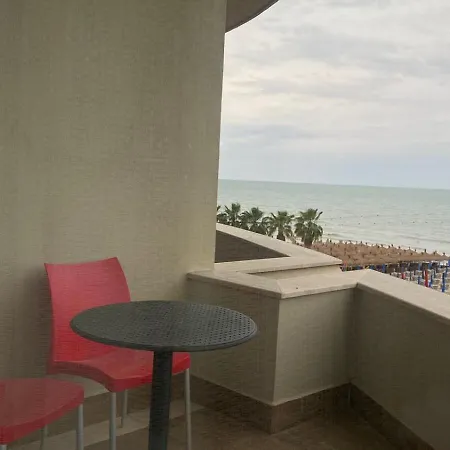 Hotel Vela Restaurant Golem (Tirana)