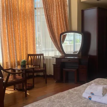 Vela Restaurant Hotel Golem (Tirana)