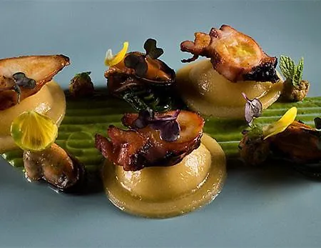 Vela Restaurant