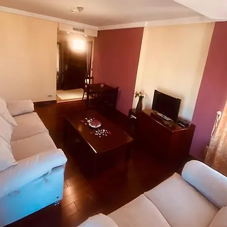 Vela Restaurant غوليم