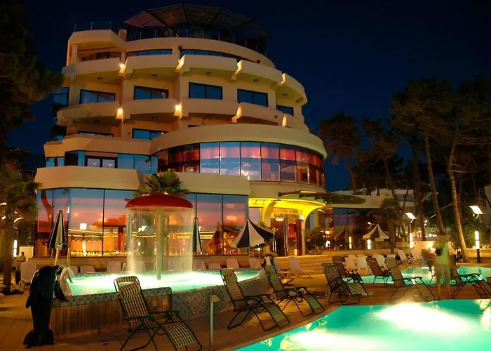 Vela Restaurant Hotel Golem (Tirana)