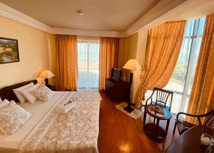 Vela Restaurant * Golem (Tirana)