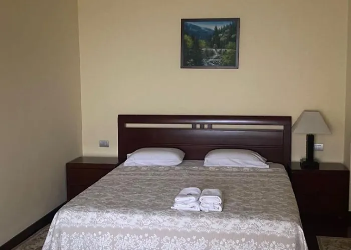 Vela Restaurant Hotel Golem (Tirana)